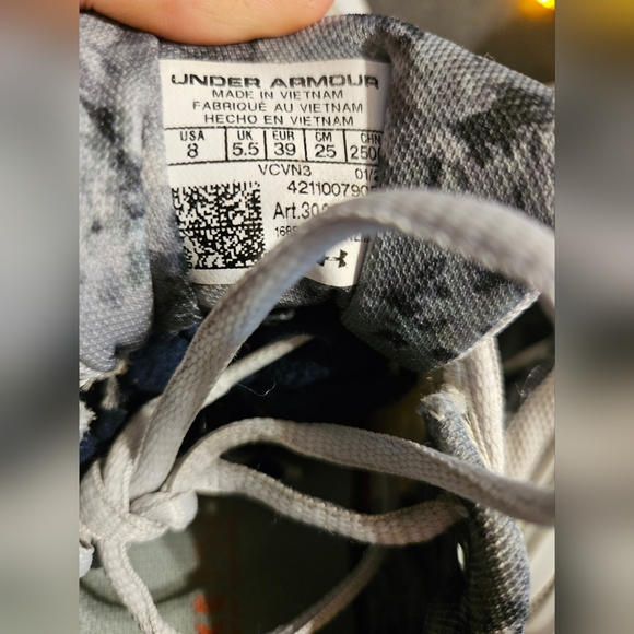 UNDER ARMOUR Charged Rogue 2.5 Women's SZ8 - Picture 9 of 11